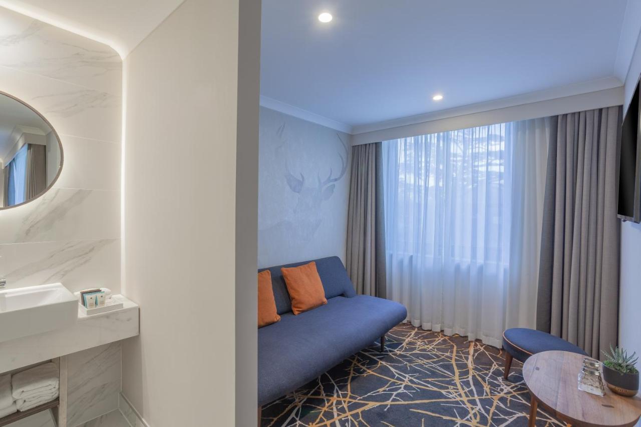 Отель Richmond Hill 4*