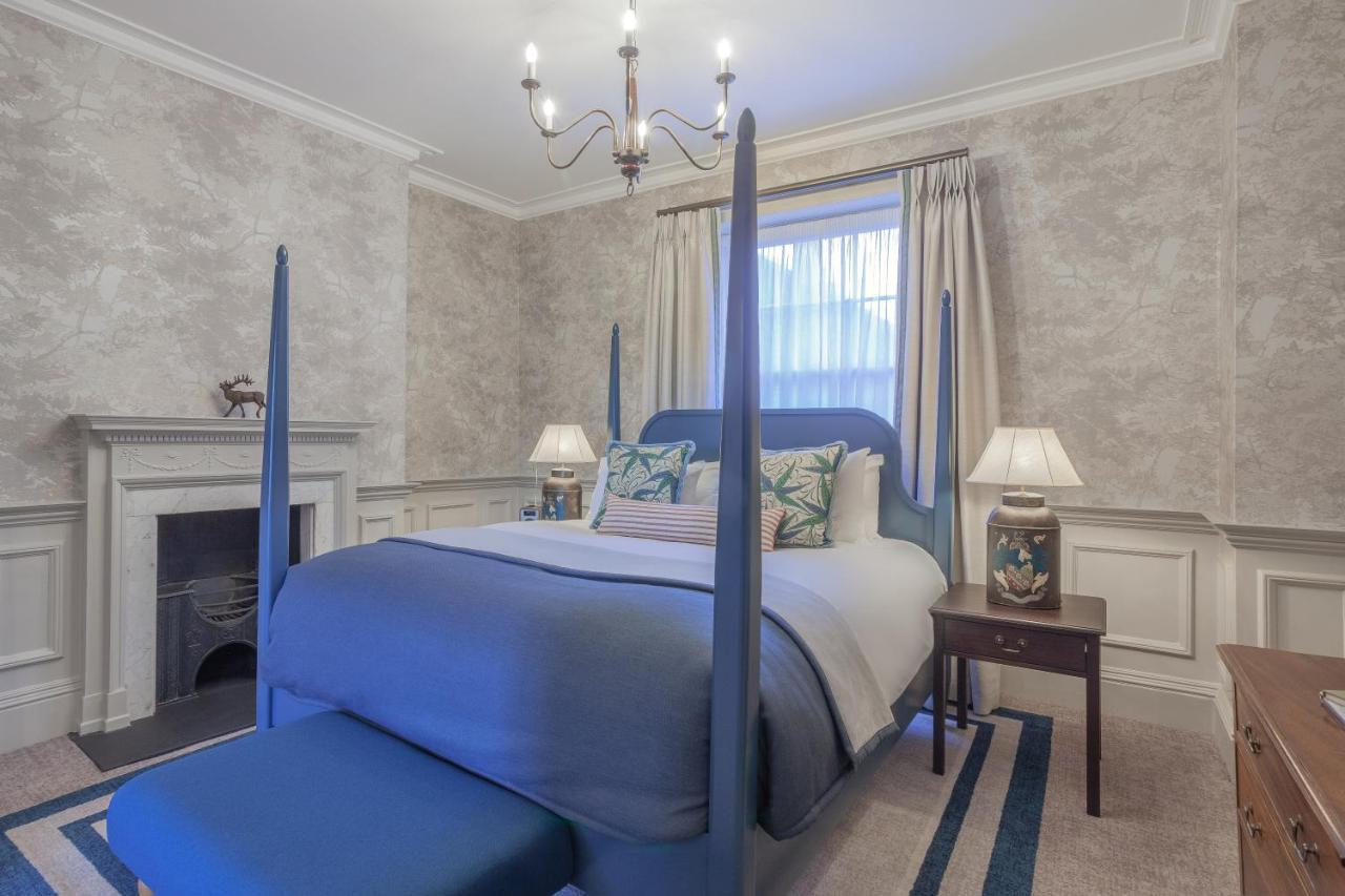 Richmond Hill 4*